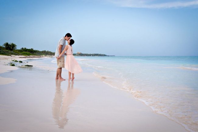 Honeymoon Session with Candy & Francis at the Royal Suites Yucatán by Palladium