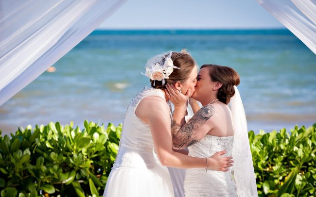 Shari & Catherine’s Lipstick Lesbian Wedding at Bluebay Grand Esmeralda