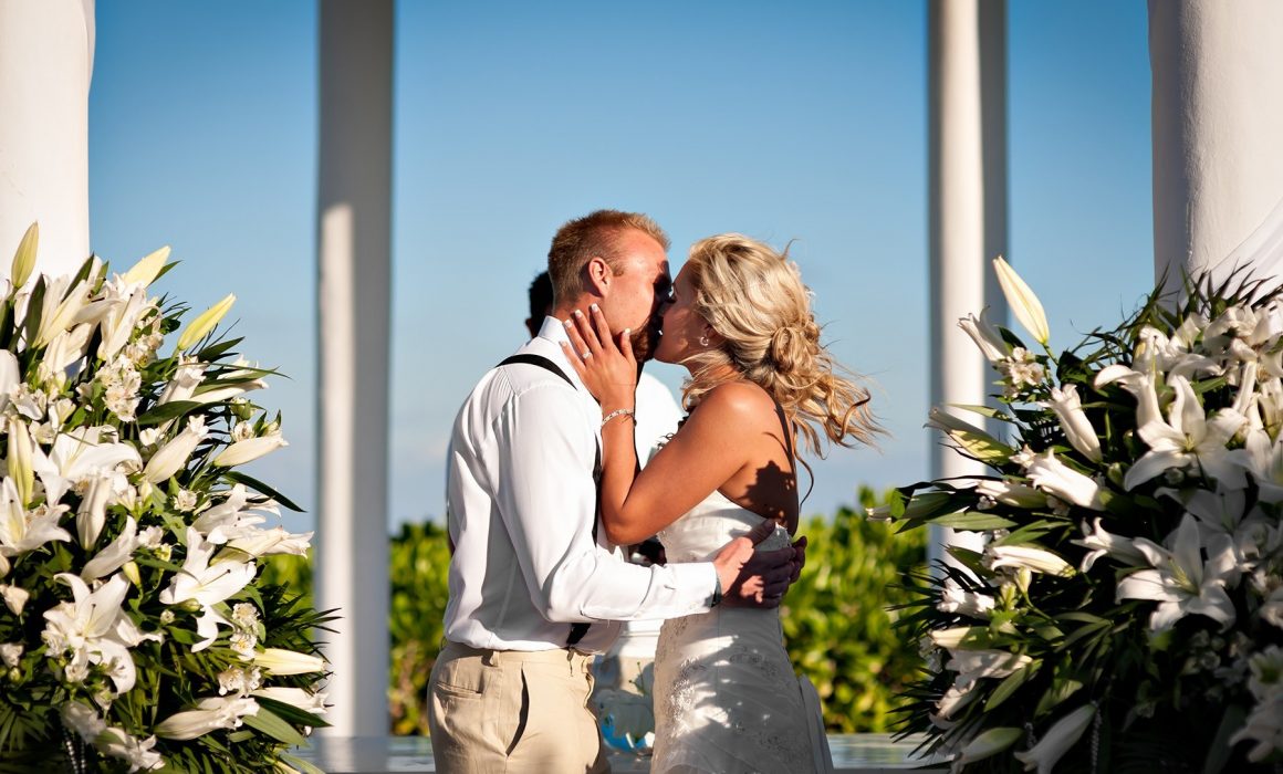 Kyleigh & Cody’s Wind Tossed Wedding at Grand Palladium Riviera Maya