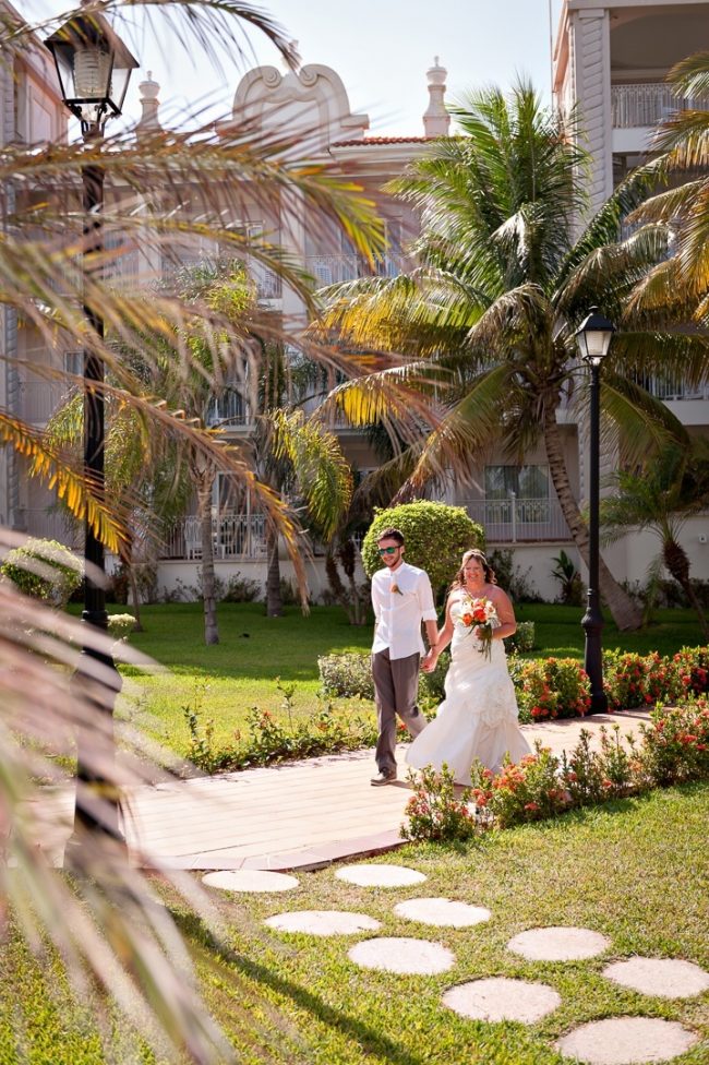 Wendy & Mark’s Intimate yet Entertaining Wedding at Riu Palace Riviera Maya