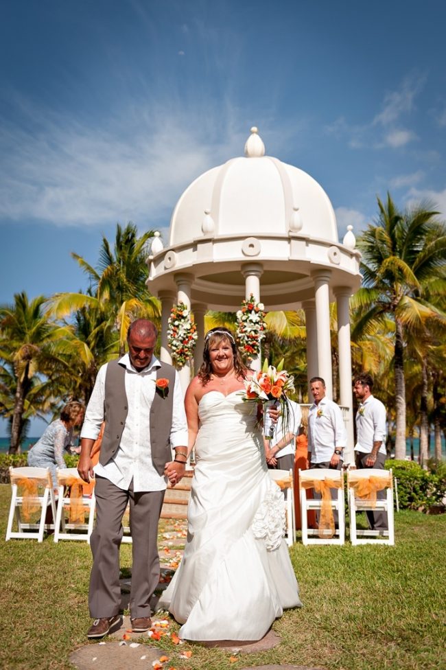Wendy & Mark’s Intimate yet Entertaining Wedding at Riu Palace Riviera Maya