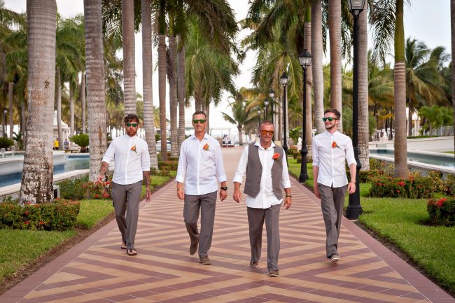 Wendy & Mark’s Intimate yet Entertaining Wedding at Riu Palace Riviera Maya