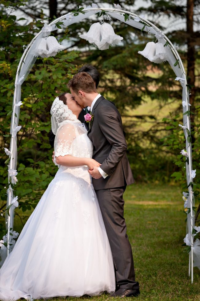 Jenna & Dennis’s rural wedding in the Northern prairies of Kinosota, Manitoba, Canada