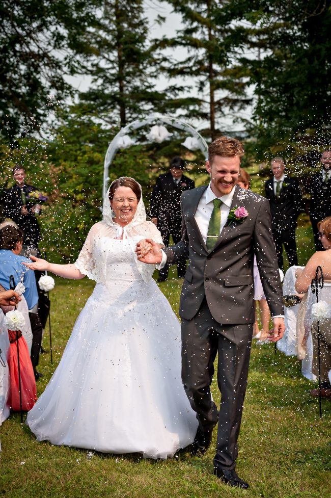 Jenna & Dennis’s rural wedding in the Northern prairies of Kinosota, Manitoba, Canada