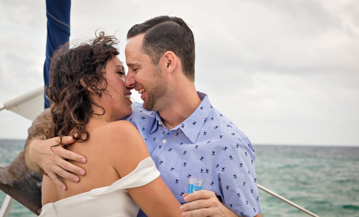 Jayme & Daren’s Casual & Cool, Non-Traditional Catamaran “Un-Wedding” in Puerto Aventuras