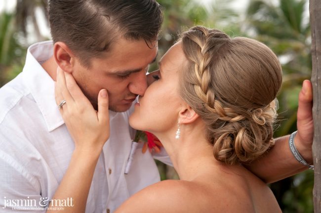 Katelyn & Jason's Overcast yet Fun Destination Wedding at Grand Sirenis Riviera Maya