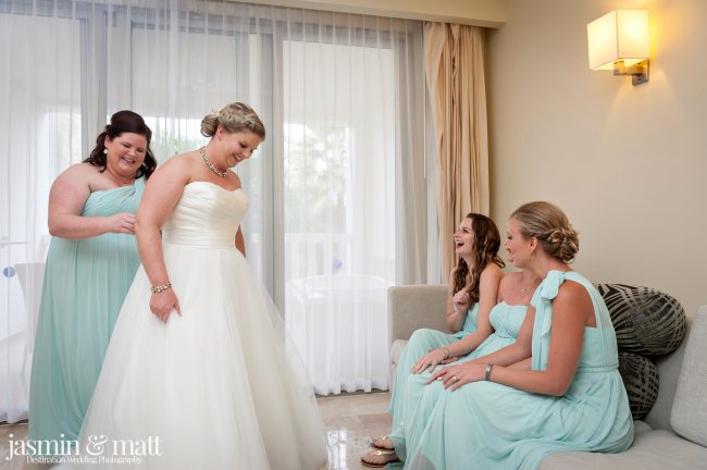 Stephanie & Nico's Canadian-Columbian Wedding at Grand Sunset Princess