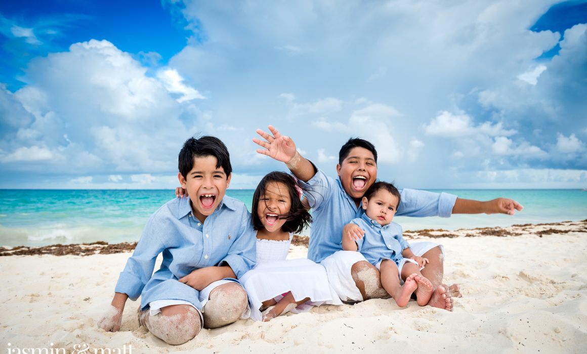 The Hernandez Family Photo Session at Xaman-Ha Ruins in Playacar - Cancun Family Photography