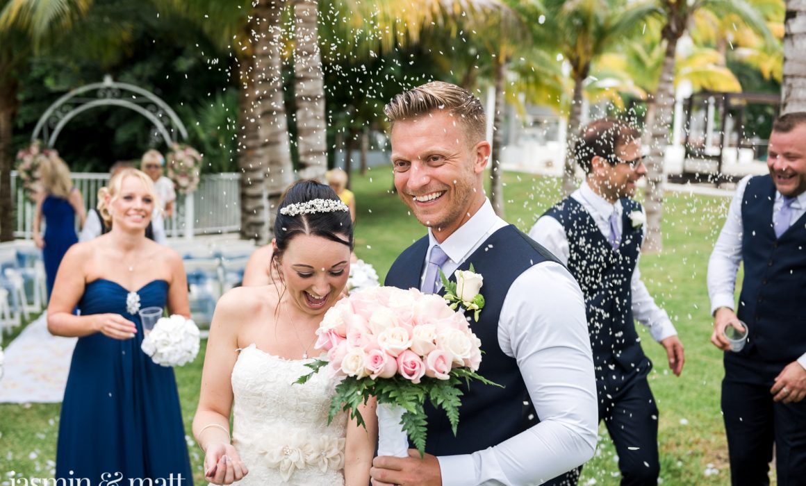 Jessica & Derrick's Pleasantly Charming Destination Wedding at Riu Yucatan Playacar