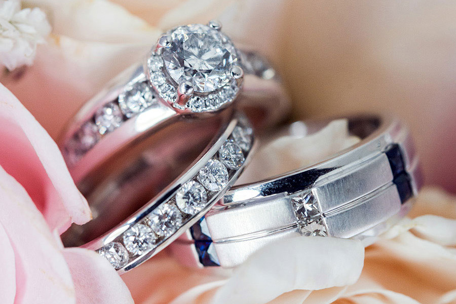 Beautiful Ring Photo Featured on Your Perfect Wedding Photographer by Jasmin Pichlyk