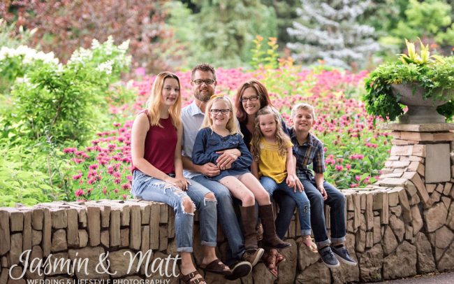 Friesen Family - Leo Mol Sculpture Garden Winnipeg Manitoba Family Photography