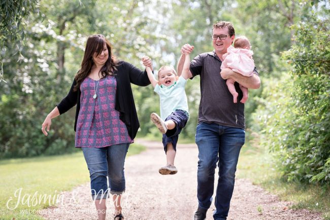 Shwetz Family - Edmonton Alberta Family Photography